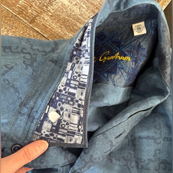 Robert Graham Men's Medium Button Up Embroidered Geometric Design Flip Cuff - Picture 9 of 10